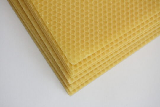 Vorsicht geboten: verfälschtes Bienenwachs